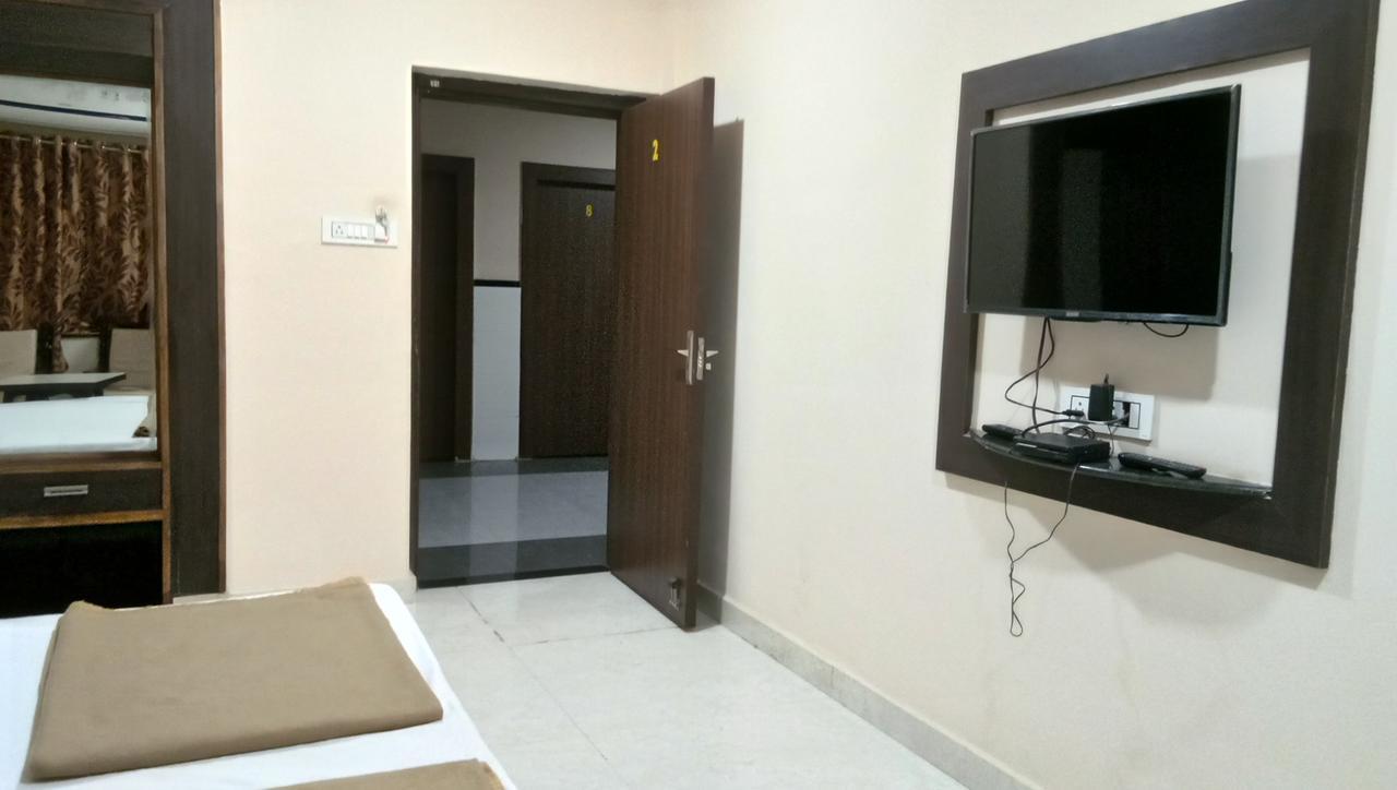 Hotel Barkha Rāipur Esterno foto