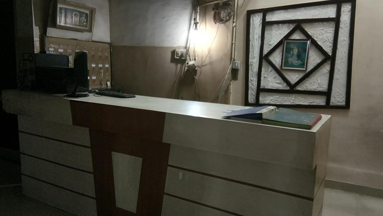Hotel Barkha Rāipur Esterno foto